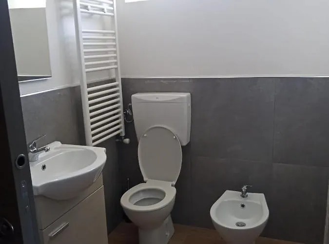 ベッド・アンド・ブレックファスト Elena 3 Via Emilia Ovest 347 3*